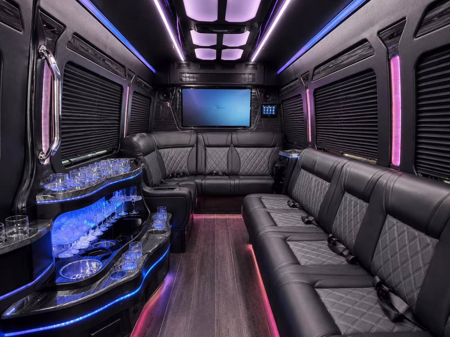 bridal party pickup and getting ready transportation in bossier city
